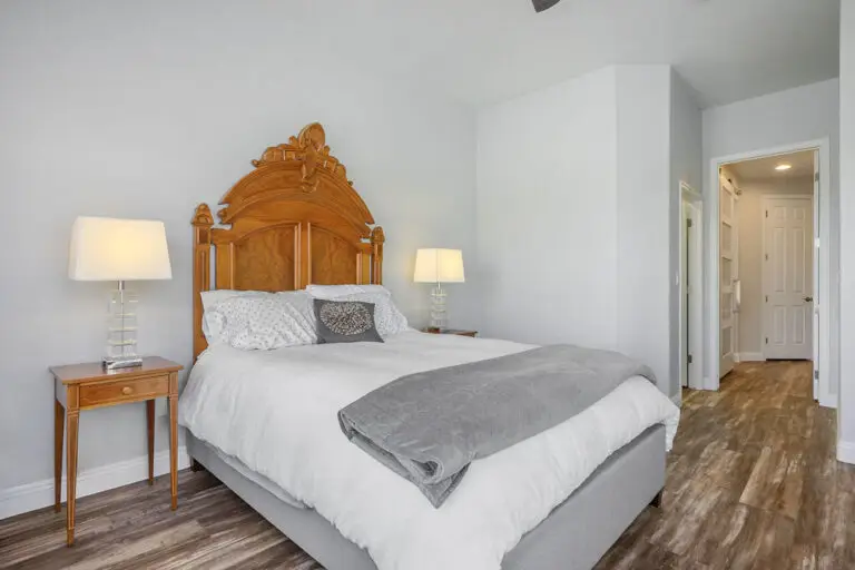 Aristocrat Floor Plan in Sun City Summerlin secondary bedroom with large windows