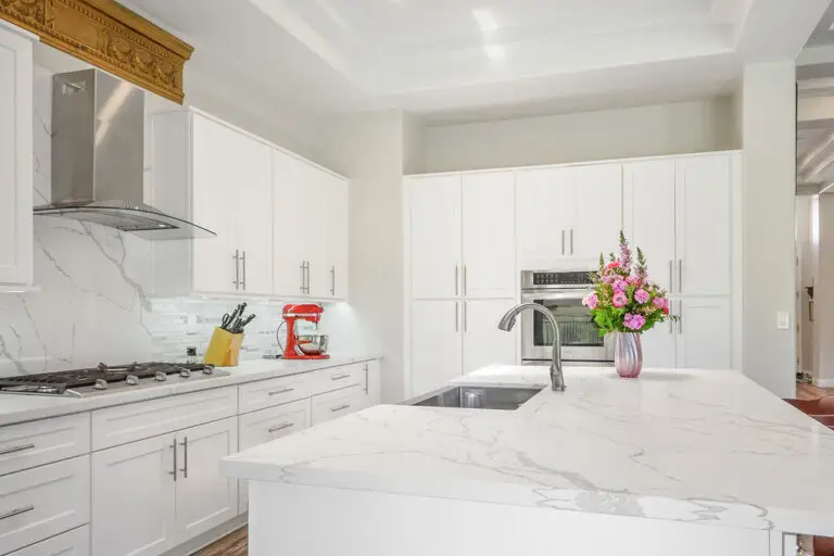 Aristocrat Floor Plan in Sun City Summerlin gourmet kitchen with island and quartz countertops