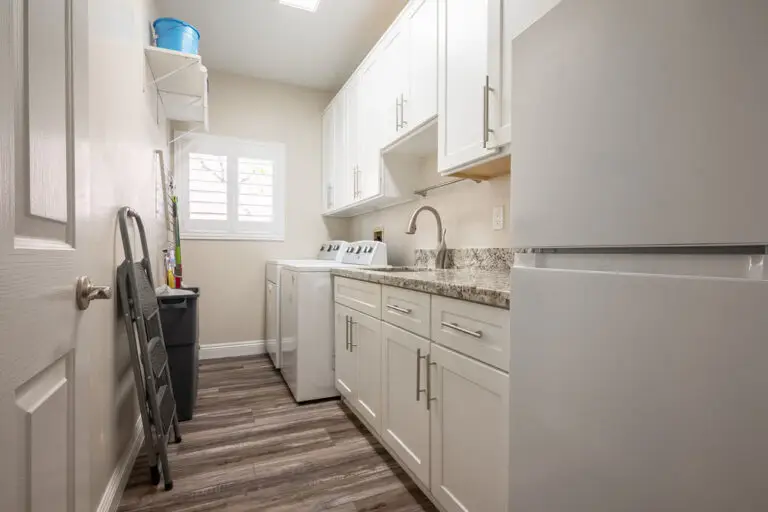 Aristocrat floor plan sun city summerlin  Laundry room